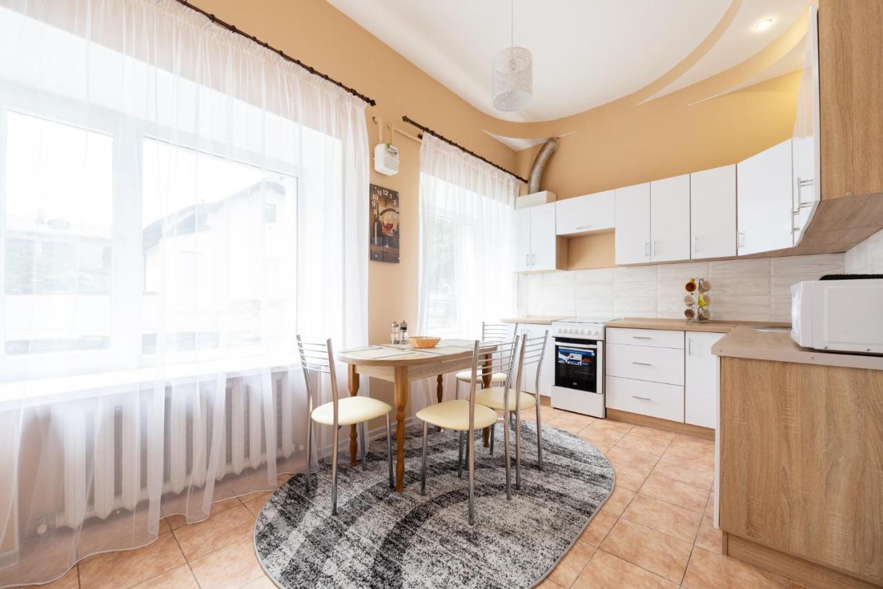 Apartment Center Of Odessa Esterno foto