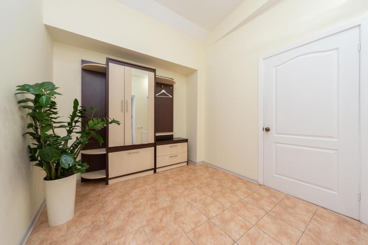 Apartment Center Of Odessa Esterno foto